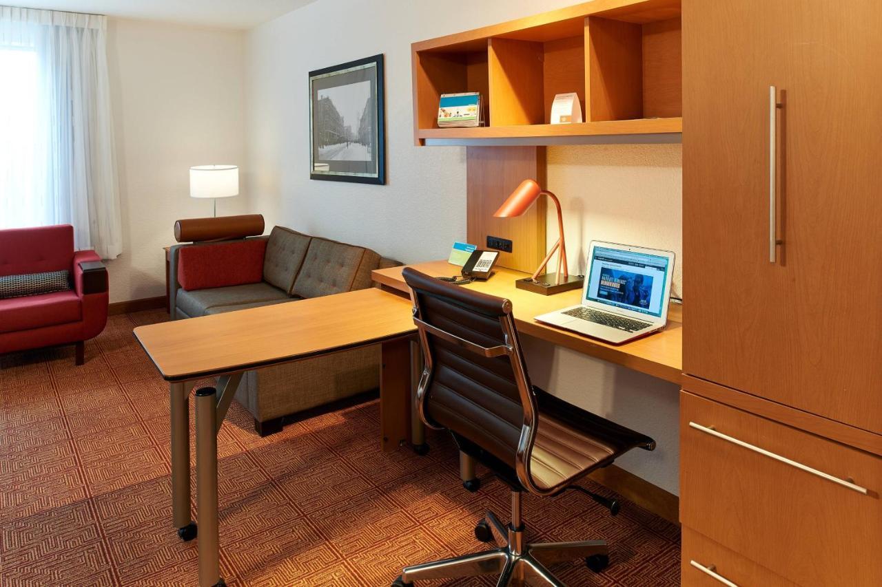 Towneplace Suites By Marriott Minneapolis Downtown/North Loop Extérieur photo