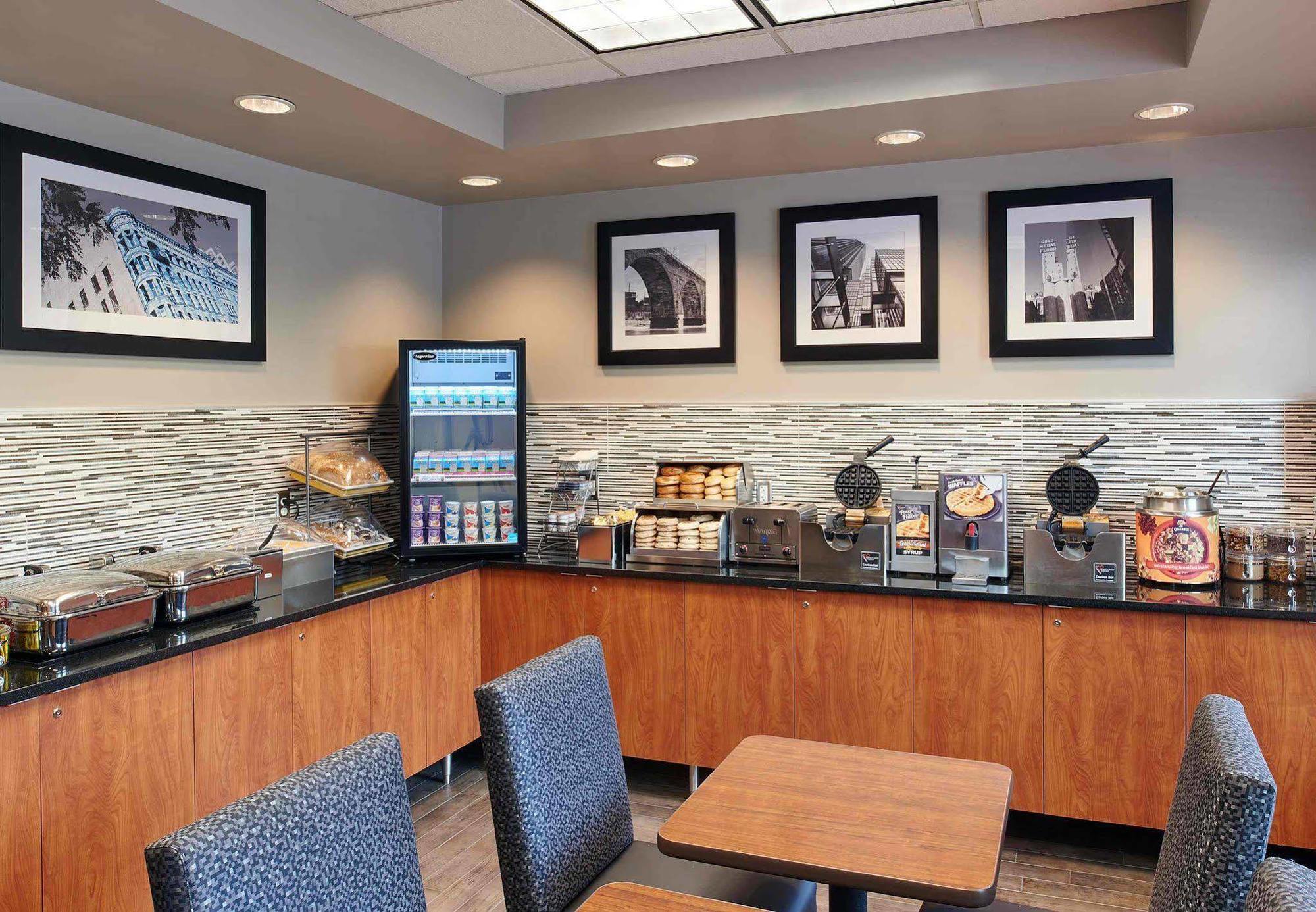 Towneplace Suites By Marriott Minneapolis Downtown/North Loop Extérieur photo